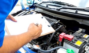 車両保険を使うときは複数の修理工場から見積もりをもらう