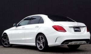 メルセデスベンツCクラスの月間・年間維持費はいくらなのか