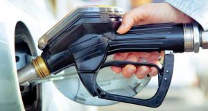 車の燃費を良くする運転のコツ【5つの方法】