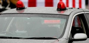覆面パトカーを見分けるコツ・ポイント【特徴】