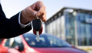 車を買い替えたときには自動車保険の車両入替手続きが必要