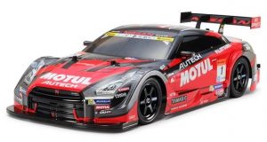 スーパーGTチャンピオンマシンGT-Rをラジコンカーで楽しむ