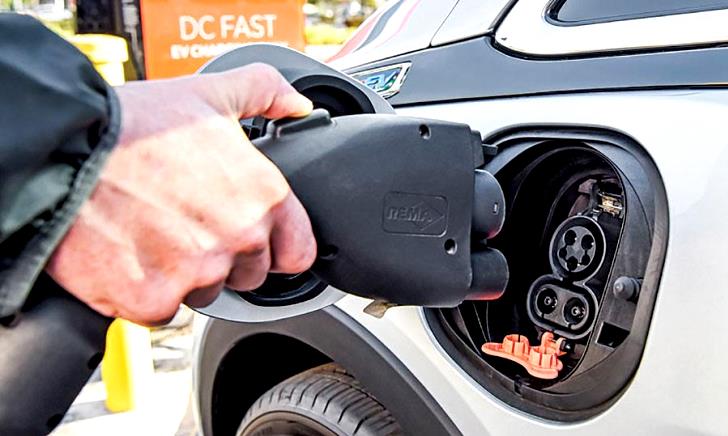 電気自動車（EV）が電欠したときの対処法【バッテリー・充電】