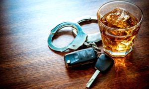 飲酒運転にならないためには何時間経てばいいのか