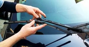 車のワイパーゴムの交換方法・やり方【時期・ガラコ】