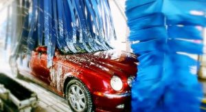 洗車機で車を洗うと傷が付くのか【黒色・消し方】