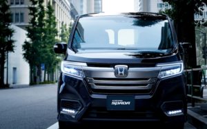 ホンダ 新型ステップワゴン 2017年のマイナーチェンジでハイブリッドモデル追加か
