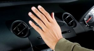 車の暖房が故障して効かない・暖かくならない原因と修理費用