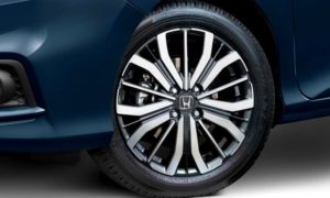 純正から社外ホイールに交換するときはナットの種類に注意【ホンダ】