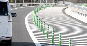 ゼブラゾーンの走行は違反にならないのか【交通ルール】