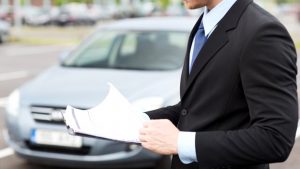 車の税金の還付金は買取価格や下取り査定に含まれる